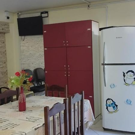 Hostel Em Brusque - Para Quem Busca Economia - Otima Localizacao المظهر الخارجي الصورة